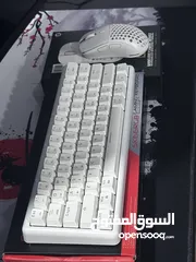  1 DEVO keyboard and mouse