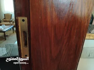  11 باب بيت  بخشب مميز جدا