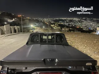  1 السلام عليكم  صندوق بكب هايلكس للبيع  الصندوق نظيف و معه مفتاح للإغلاق