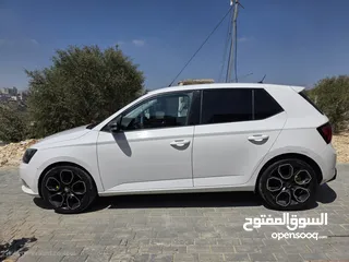  16 سكودا فابيا اوتومات بنزين ماتور 1200 تيربو ترخيص 2017