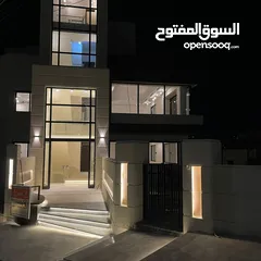  3 شقة أبراج عبدون الطابقية الفاخره بمساحة 225م - طابق اول