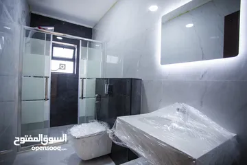  1 شقه فاخره للبيع من المالك ارضيه 177م مدخل مستقل في الجبيهه حي المنصور