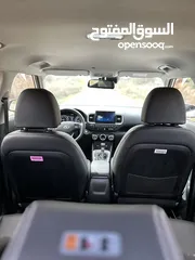  7 Hyundai_venu 2021