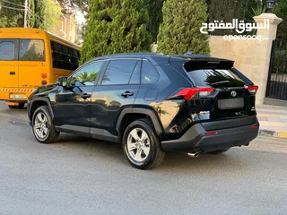  12 تويوتا راف فور 2023 XLE فل كامل أعلى صنف مع فتحة جمرك اليوم بحالة الوكالة