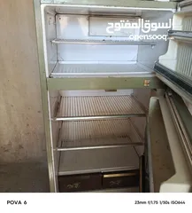  4 ثلاجه عدد 2 وحده نفروست حجم كبير وواحده حجم صغير الاثنتين شغالات