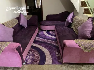  2 طقم كورنر بحالة ممتازه جداً