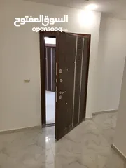  7 شقة سكنيه مميزه اطلاله رائعه