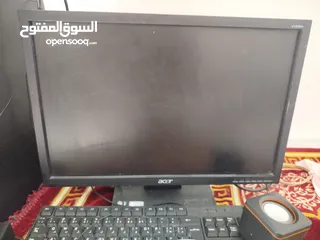  2 جهاز من نوع Lg مع شاشة acer مع كامل العدة من فأرة وكيبورد وسماعات