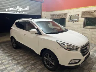  2 جيب توسان 2014  بوية شركة ولا غرام دهان حبة مميزة بكل تفاصيلها ايد 1 عداد حقيقي ب النايلون فعلي