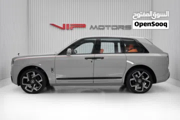  4 Rolls-Royce Cullinan Black Badge