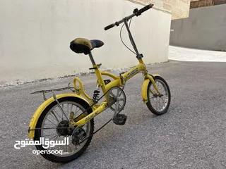  21 بسكليتات متنوعه جميعها اجنبيه والتفاصيل داخل الاعلان