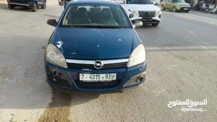  4 اوبل استرا H2006