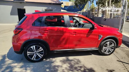  5 Mitsubishi ASX 2022 الفخمة تسيير شهر 10/2023 عداد 9000 كيلو وكفالة لسنة 2028