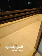  3 شقه فارغه للايجار جديده لم تسكن  ابونصير خلف مبنى امانه عمان