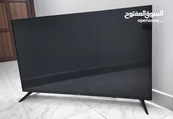  1 50 inch  UHD 4k android smart TV