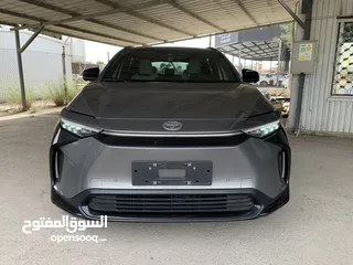  5 تويوتا bz4x 2022 برو فل الفل عداد 14 الف كيلو السياره بحاله الوكاله