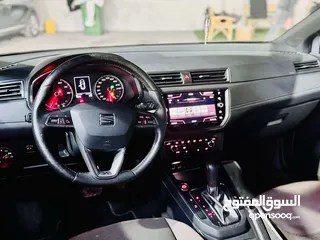 3 سيت ايبزا فل لفل ماعدا فتحه مش مجمركه وترخيص سنه مجانا