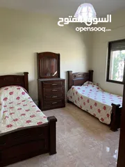  21 شقة للبيع في المهندسين 350 متر مربع طابق 3 مع روف كبير مميزة جداً من المالك