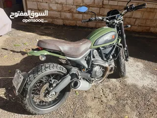  6 قابل للبدل على سيارة اقتصادية Ducati Scrambler 2015