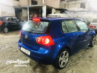  10 جولف 2005 بحاله جيده جدا دهان جديد تنجيد جديد هيئه اماميه جديده كوشوك جديد و ماتور جديد السياره نظفه