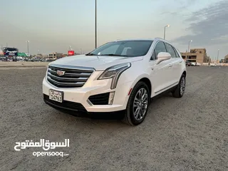  3 كاديلاك XT5 بلاتنيوم