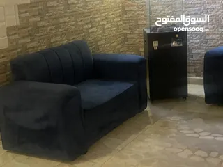  7 كورنرين مع سجاد للبيع مستعجل بداعي السفر