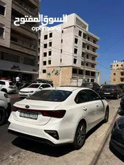  3 رام لله او الخليل سيراتو 2019 فل مع فتحه .فحص نخب .بحاله ممتازه .اتوماتيك ماتور 1600 بنزين .كاشش