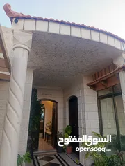  1 منزل مستقل للبيع السلط الصافح بجانب مسجد حفصه ومدرسة آمنه بنت وهب