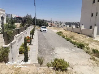  5 قطعة ارض تصلح للفلل والاسكانات ( موقع مميز / سعر مغري )