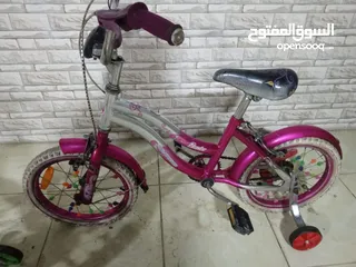 4 بسكاليت عدد 3 بحاله ممتازه نوع اصلي بسعر مغري