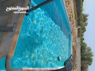  1 حوض سباحة متنقل بكامل تجهيزاته