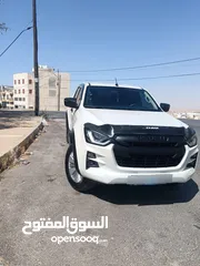  8 بكب اسوزو للبيع موديل 2022