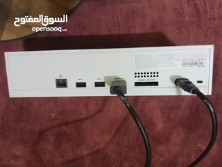  1 اكس بوكس جديد ما مستخدم هوايه نضيف