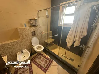  7 فيلا فارغه شبه مستقله للايجار ـ