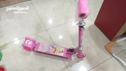  1 سكوتر اطفال نوعيه ممتازه جديد