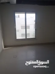  14 شقه اخير مع روف للبيع في عبدون - ref:14681