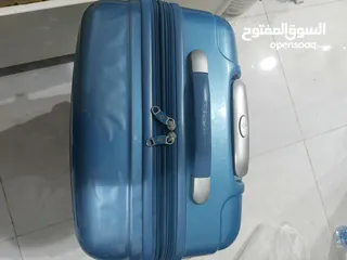  4 شنطة سفر نوع samsonite حجم متوسط