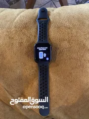  1 ساعه Apple Watch SE