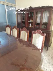  1 طقم سفرة  10 كراسي + طقم جلوس 7 مقاعد بحالة جيدة جدا + سجاد + طاولات جانبية