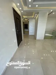  14 شقه مع رووف من اجمل الاطلالات الدائمه طبربور ضاحيه الصفا