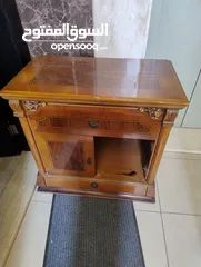  1 خزانة بحالة جيدة
