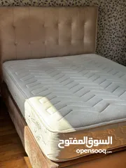  9 سرير مفرد ونص او كوين سايز   فيه بوكس تخزين  queen size bed with mattress مع فرشة ريم الطبيه مستعمل