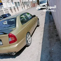  2 هونداي فيرنا 2000