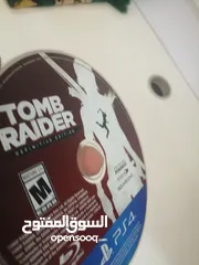  11 سي دي tomb raider نظيف ولا خدش سبب البيع تم التختيم العبة جدا حلوة غير قابل للتفاوض ولا خدش
