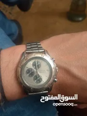  3 PRISMA ماركة هولندية تأسست عام 1948، مشهورة بساعات الكوارتز الكلاسيكية والعصرية، .