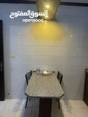  4 مطبخ ألمنيوم خشابي مع شفاط ورخام للبيع