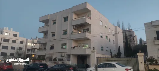  9 عماره  ديلوكس للبيع استثمارية   11  شقه مساحة الشقه 138
