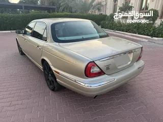  10 جاكور xj موديل 2007ماشي 104الف  شرط الفحص بحالة ممتازة