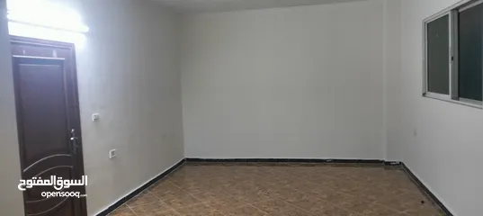  3 بيت للايجار يصلح للعرسان