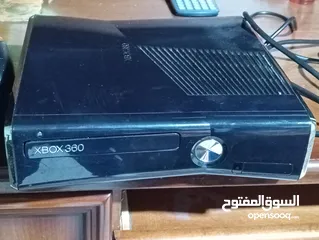  4 XBOX 360  فوق 180لعبه / مهكر